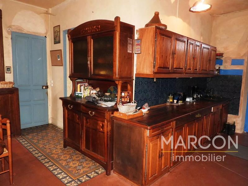 Maison - 320 m² - 10 pièces