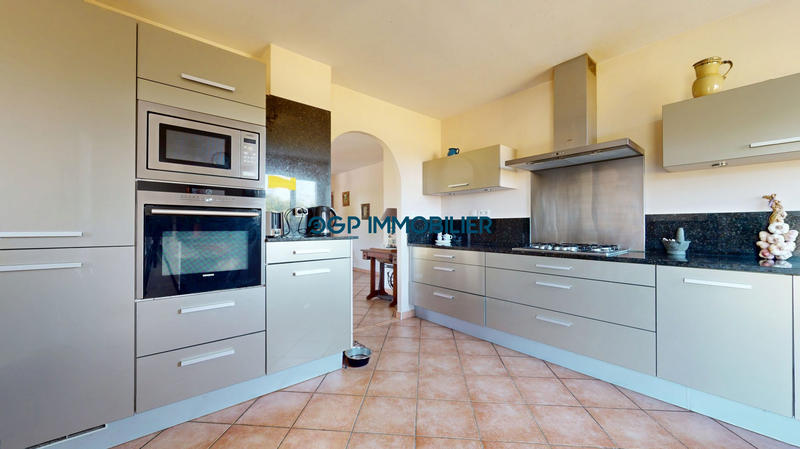 Villa - 144 m² - 5 pièces