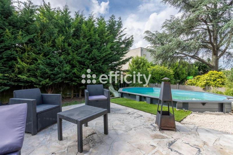 Maison - 165 m² - 5 pièces