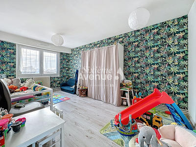 Appartement - 82 m² - 3 pièces