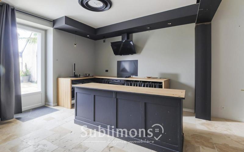 Maison de maîtres - 223 m² - 9 pièces