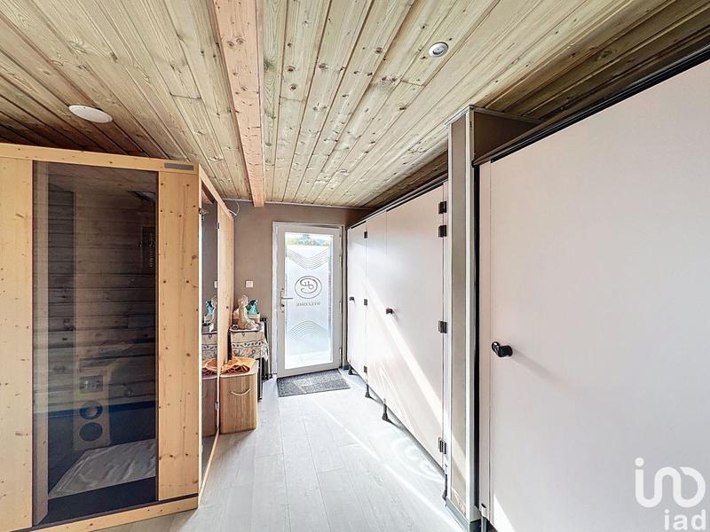 Local commercial - 1 100 m²