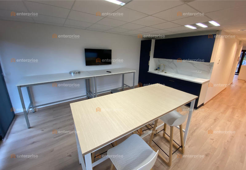 Bureau - 250 m²