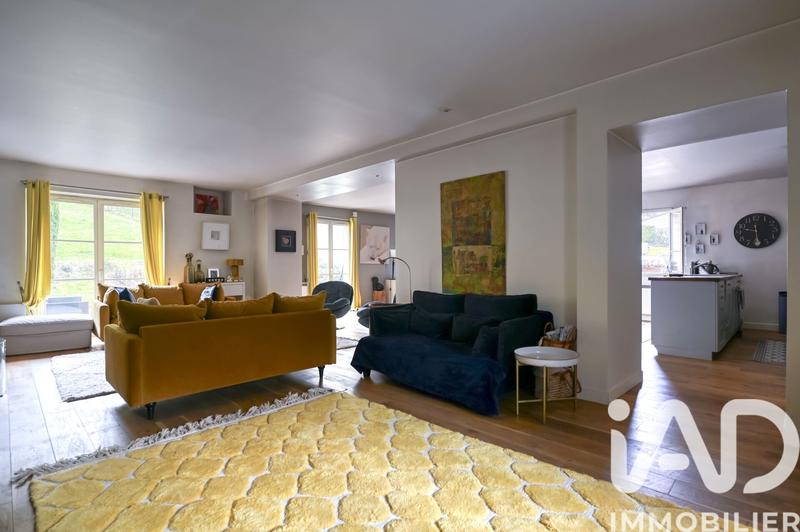 Maison - 179 m² - 8 pièces