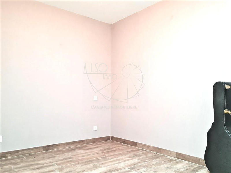 Maison - 94 m² - 4 pièces