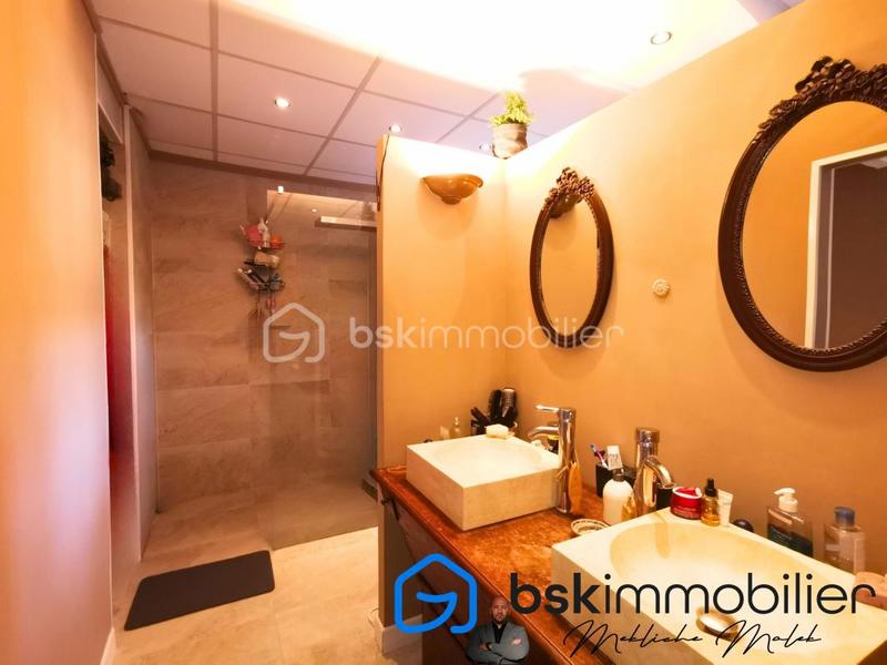 Maison - 175 m² - 7 pièces