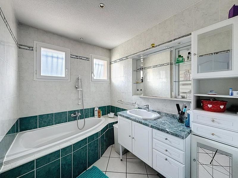 Pavillon - 125 m² - 4 pièces