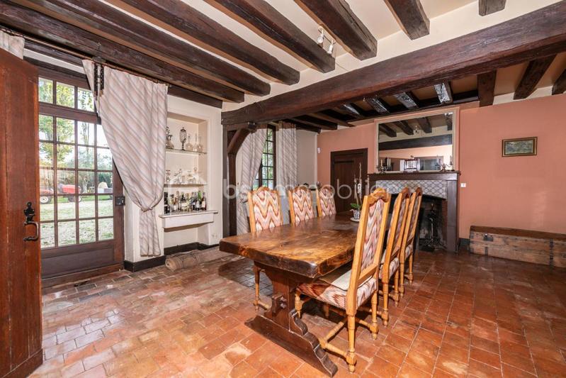 Maison - 344 m² - 14 pièces