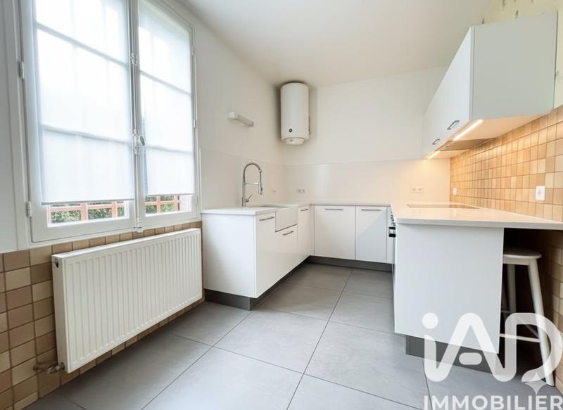 Maison - 186 m² - 8 pièces