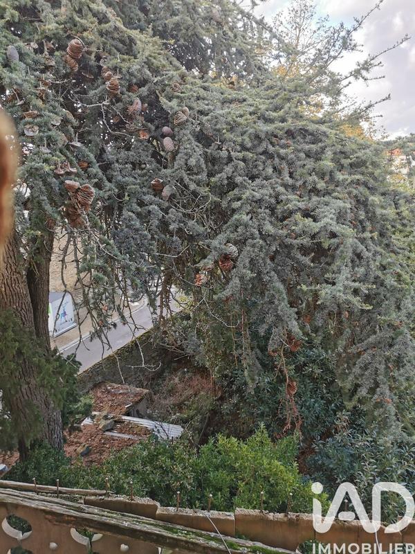 Maison - 210 m² - 9 pièces