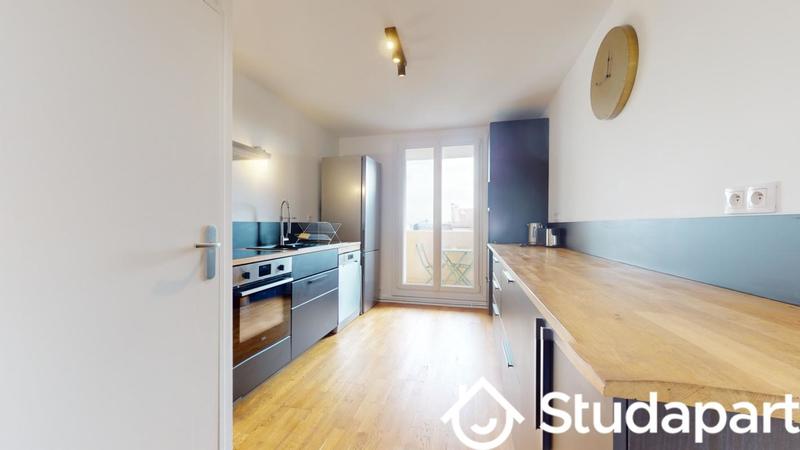 Chambre - 11 m² - 1 pièce