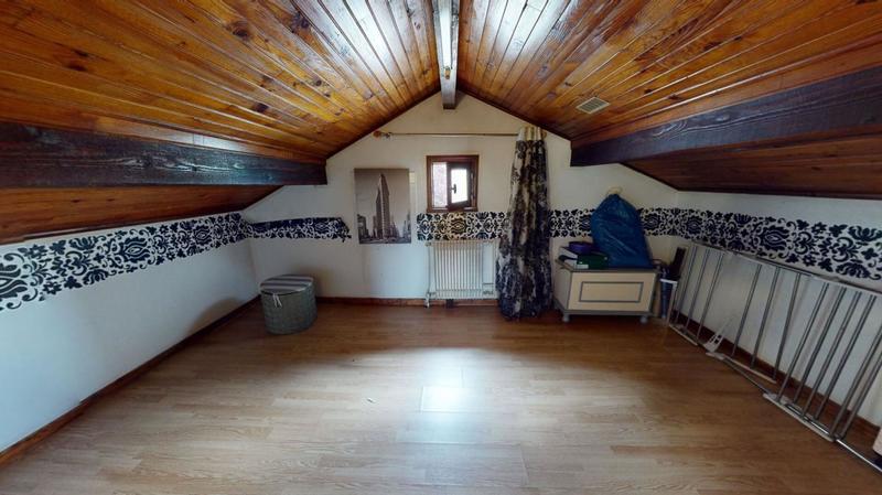 Maison - 101 m² - 6 pièces