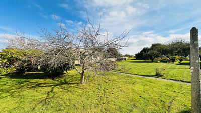 Maison - 220 m² - 11 pièces