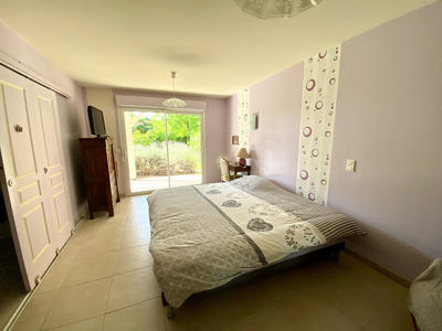 Maison - 232 m² - 7 pièces