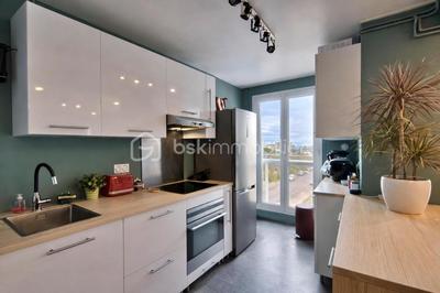 Appartement - 80 m² - 4 pièces