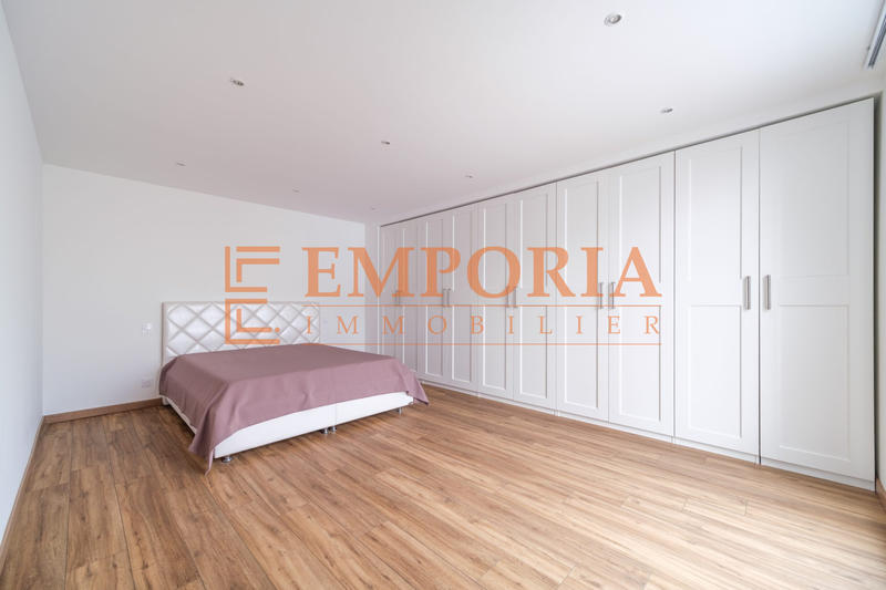 Maison - 136 m² - 5 pièces