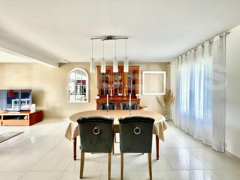 Maison contemporaine - 155 m² - 6 pièces