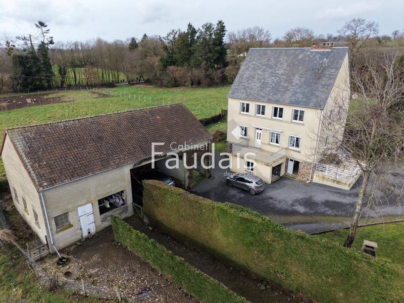 Maison - 140 m² - 7 pièces