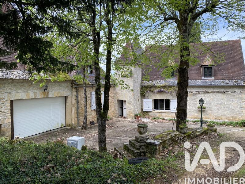 Maison - 138 m² - 2 pièces