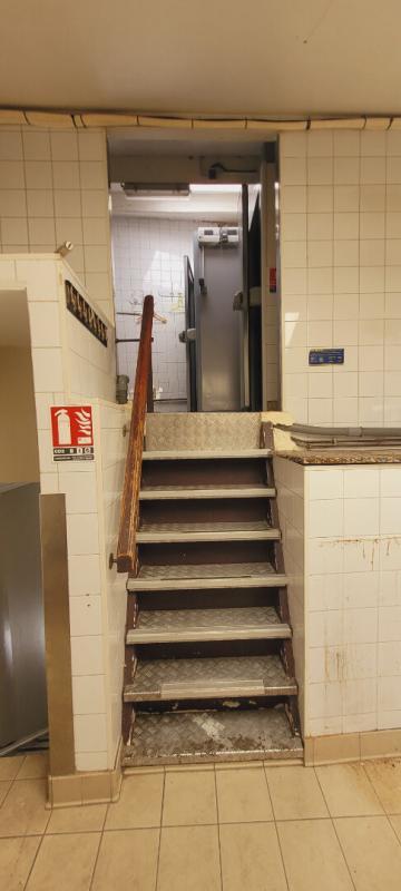 Immeuble - 77 m² - 1 pièce