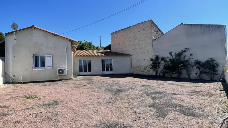 Maison - 95 m² - 4 pièces