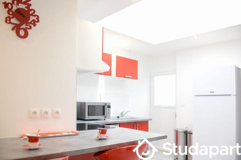 Chambre - 13 m² - 1 pièce