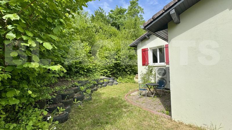 Maison - 179 m² - 9 pièces