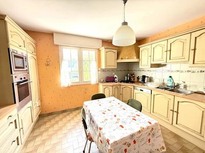 Maison - 95 m² - 5 pièces