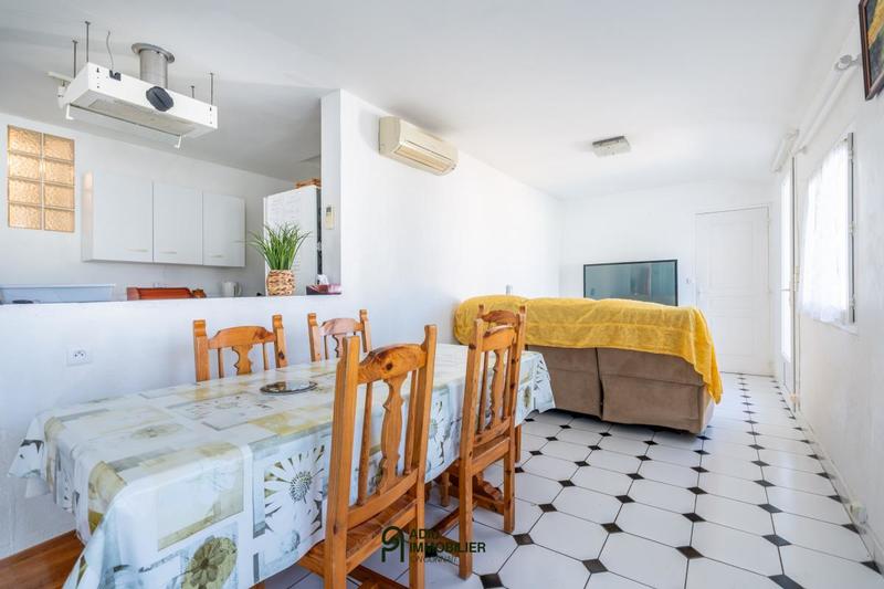 Maison - 650 m² - 24 pièces