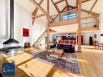 Maison contemporaine - 607 m² - 9 pièces