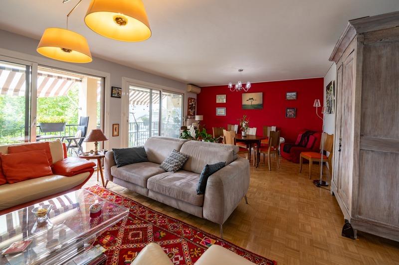 Appartement - 104 m² - 4 pièces