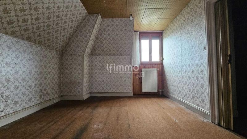 Maison - 93 m² - 5 pièces