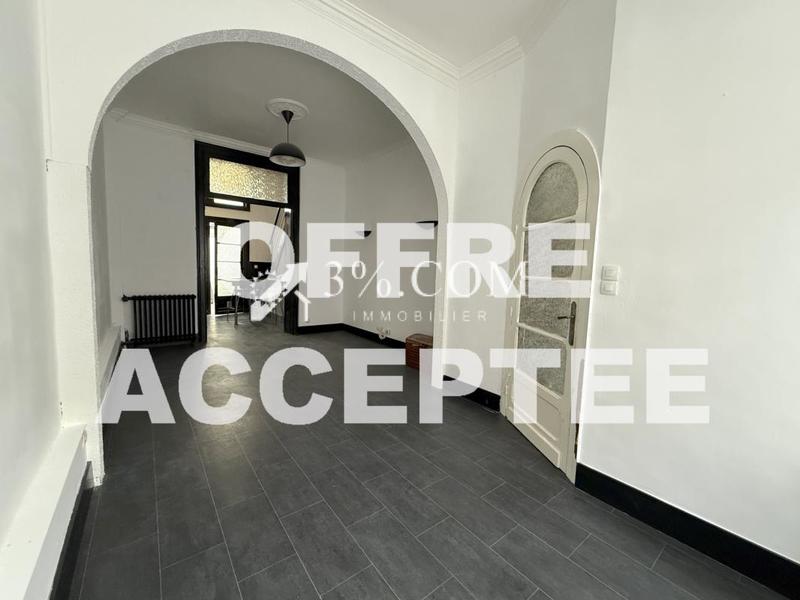 Maison - 97 m² - 5 pièces