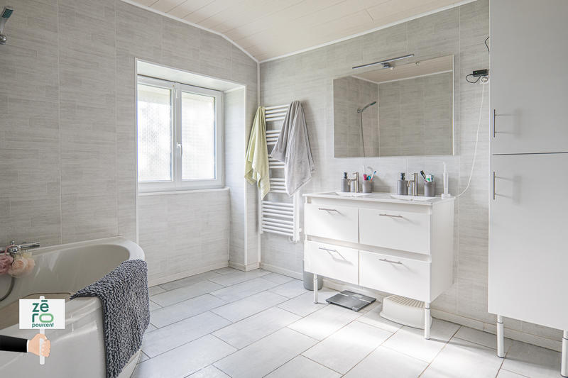 Maison - 422 m² - 24 pièces