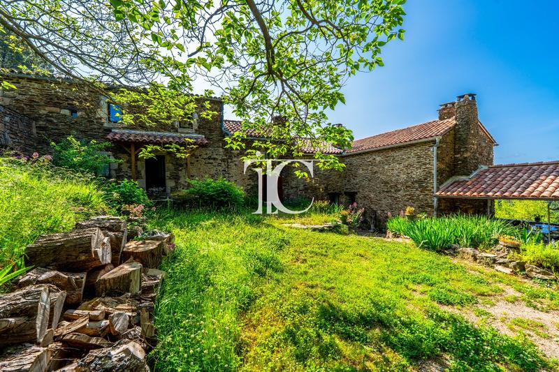 Maison - 205 m² - 8 pièces