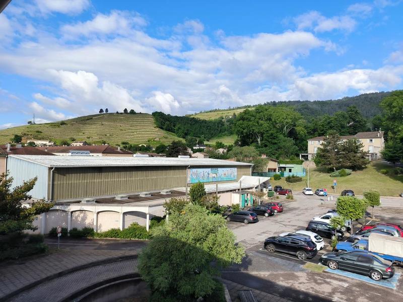 Appartement - 80 m² - 3 pièces