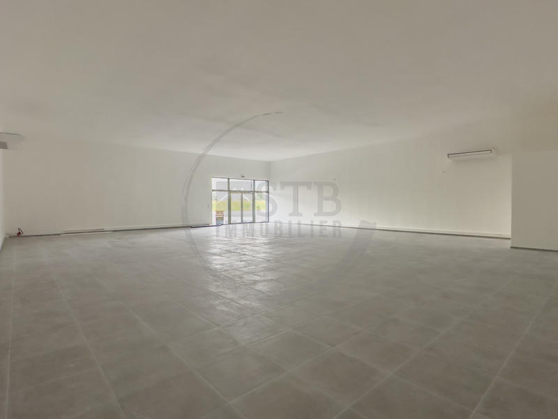 Local commercial - 259 m²