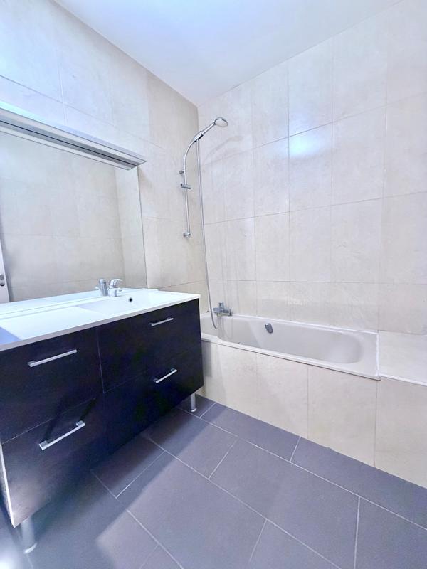 Appartement - 57 m² - 2 pièces