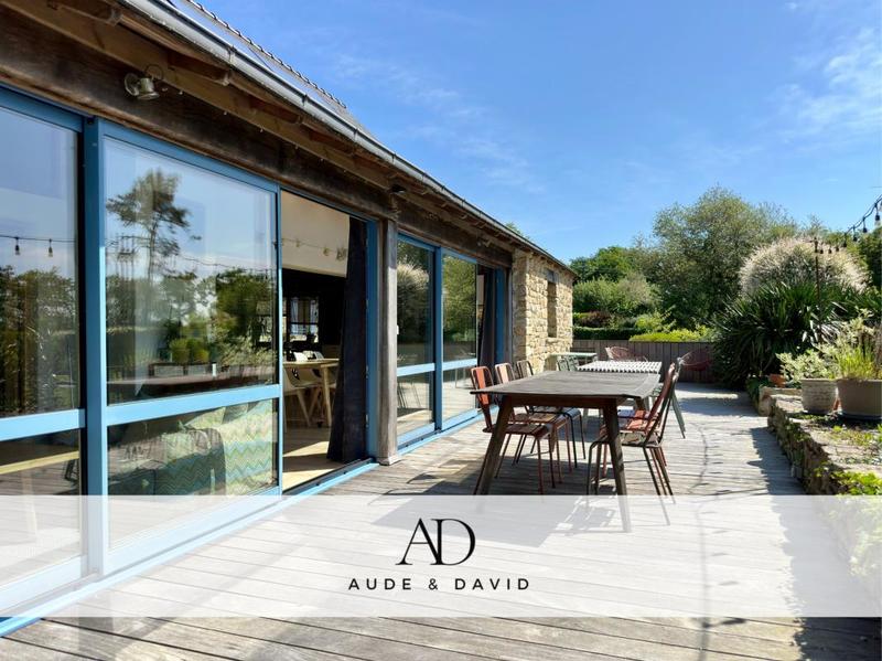 Maison - 340 m² - 15 pièces