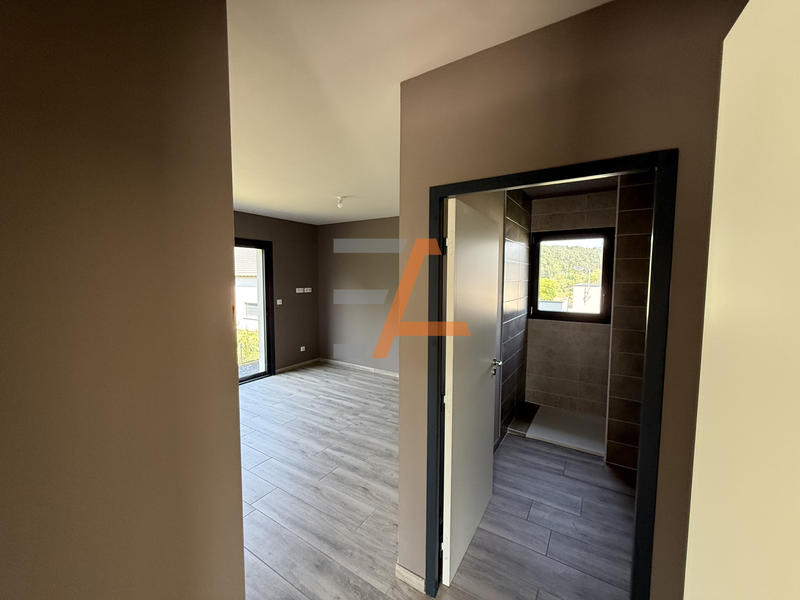 Villa - 141 m² - 5 pièces