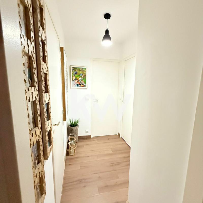 Appartement - 80 m² - 5 pièces