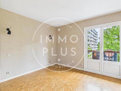 Appartement - 92 m² - 3 pièces