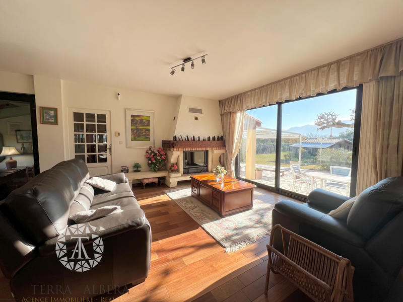 Villa - 195 m² - 7 pièces