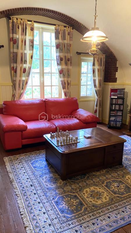 Demeure - 235 m² - 8 pièces