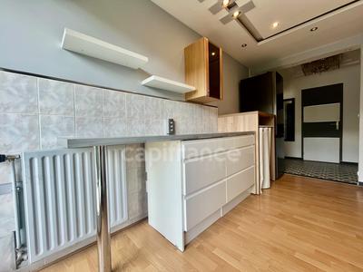 Appartement - 77 m² - 4 pièces