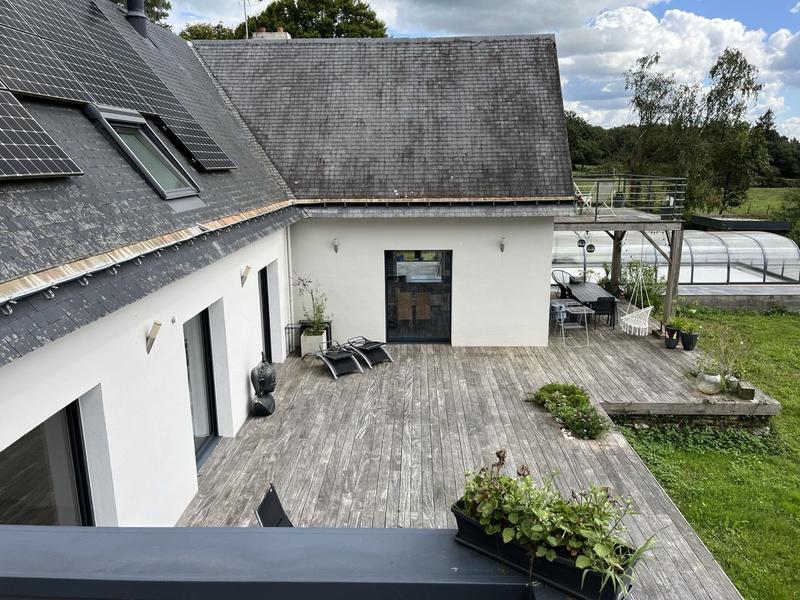 Maison contemporaine - 209 m² - 7 pièces