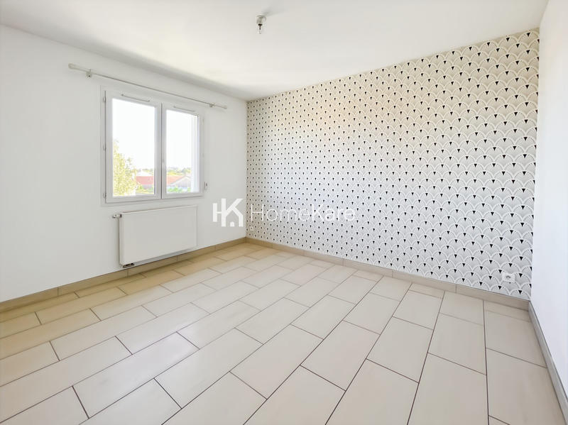 Maison - 230 m² - 7 pièces
