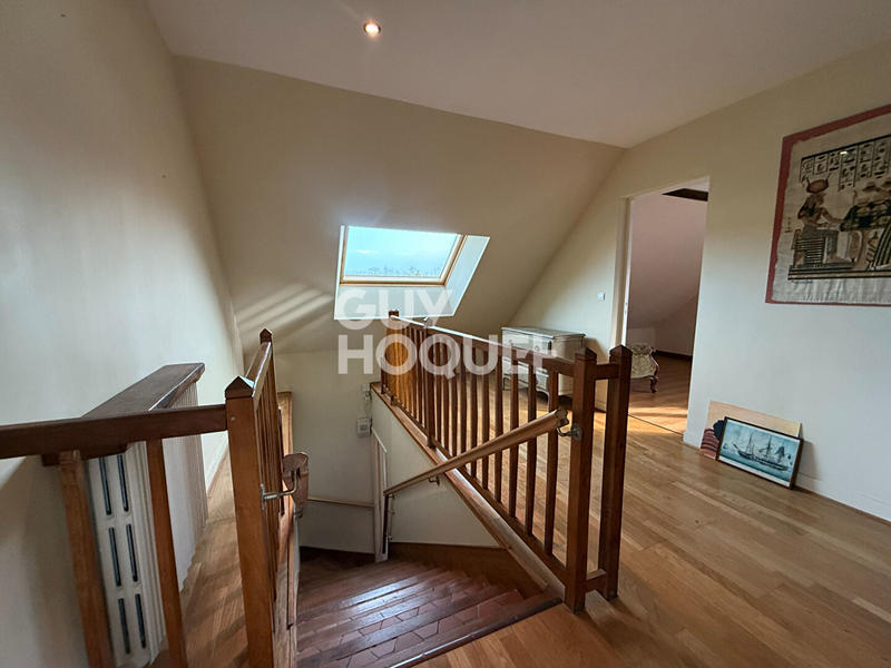 Maison - 167 m² - 5 pièces