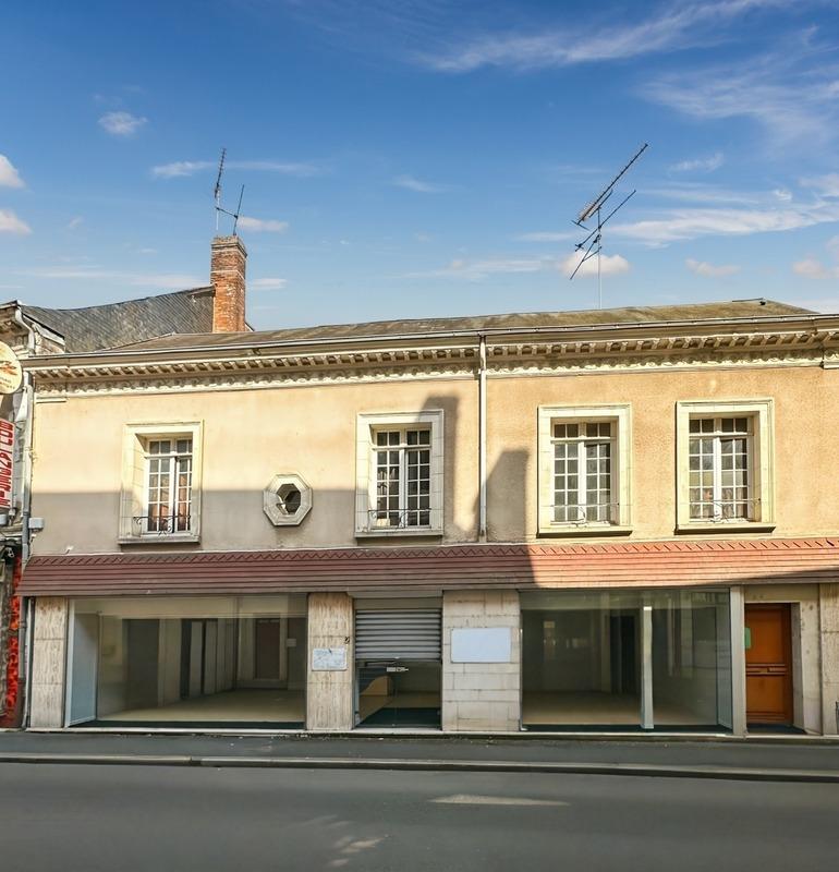 Local commercial - 222 m² - 8 pièces