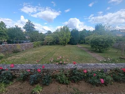 Maison - 151 m² - 8 pièces